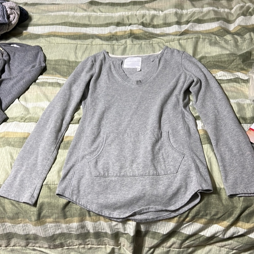 V-Neck sweater